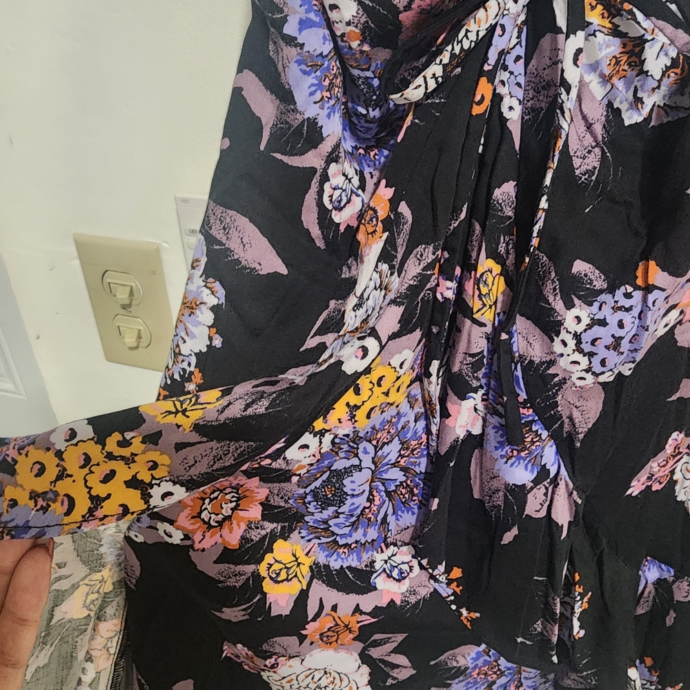 Free People Black Floral Mini Wrap Dress NWT - Picture 5 of 9